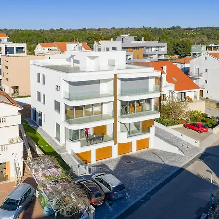 Apartamento Oliver 2br With Parking Place Zadar