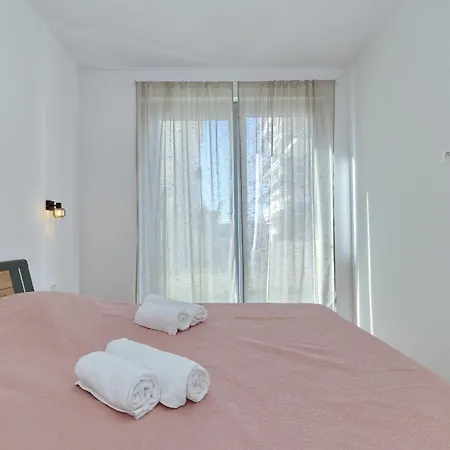 Oliver 2br With Parking Place Apartamento Zadar