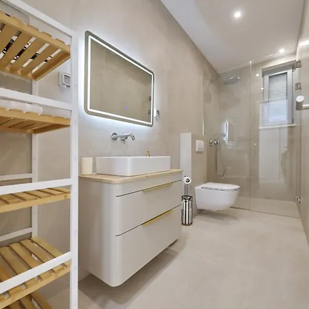 Oliver 2br With Parking Place * Zadar
