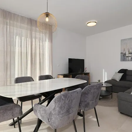 Apartamento Oliver 2br With Parking Place