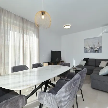 Διαμέρισμα Oliver 2br With Parking Place *