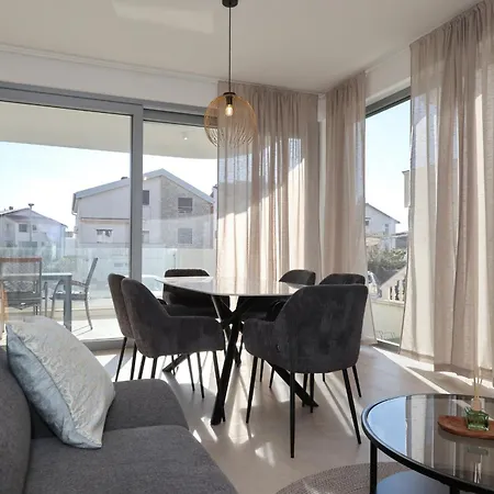 Oliver 2br With Parking Place * Zadar