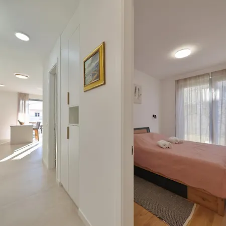 Oliver 2br With Parking Place Διαμέρισμα *